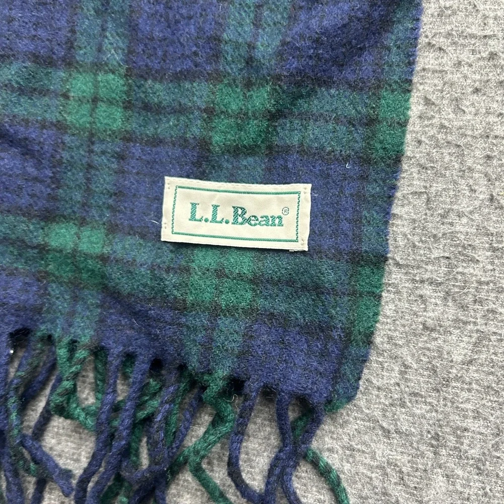 LL Bean‎ Italian Wool Blend Plaid Scarf Fringe Trim Navy Made In Italy Tartan